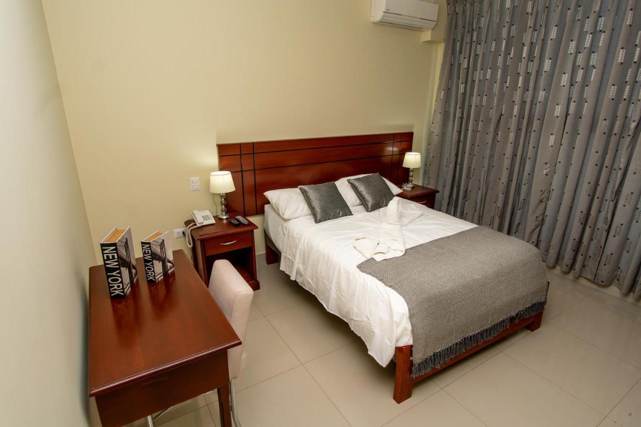 Lc Hoteles Piura Exteriör bild